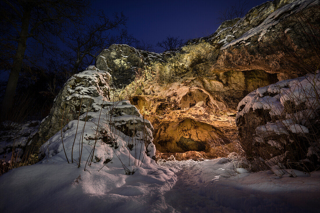 wintry blockstone cave, UNESCO World Heritage &quot;Caves and Ice Age Art of the Swabian Jura&quot;, Lone Valley, Swabian Jura, Baden-Württemberg, Germany, Europe