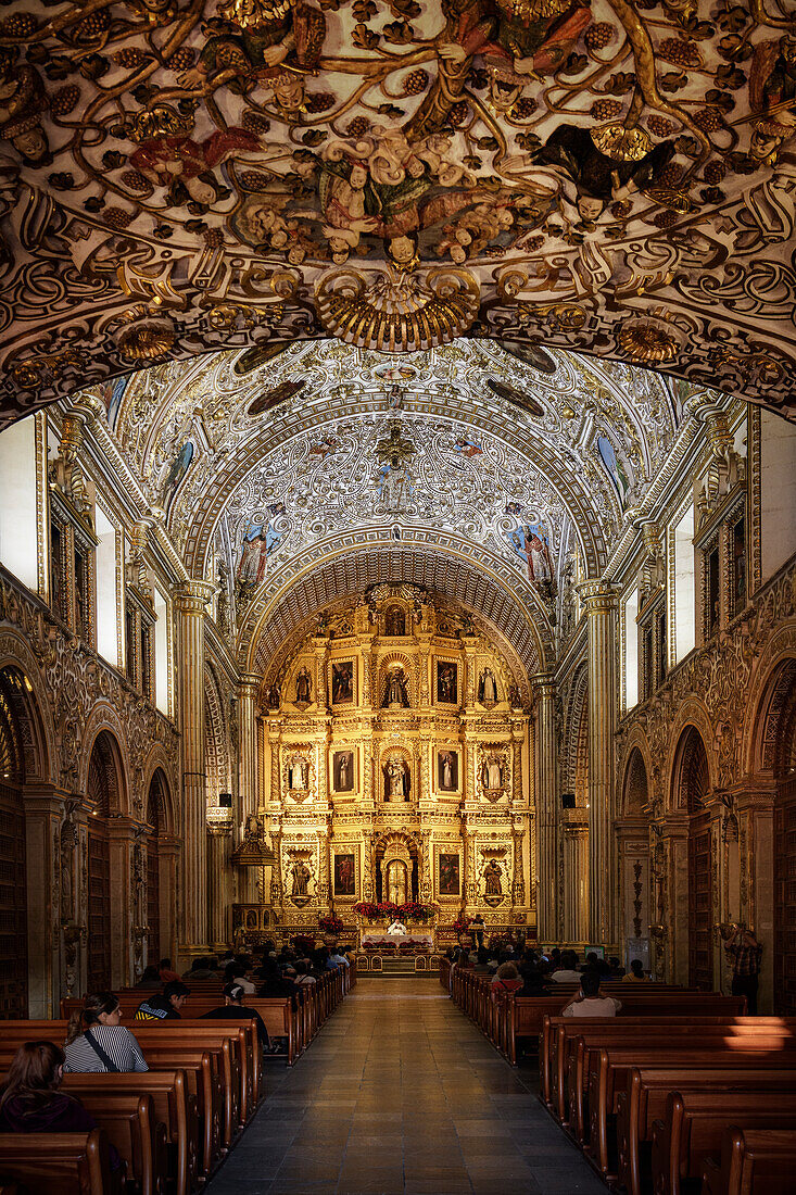 Innenraum der Basilika 'Basílica de Nuestra Señora de la Soledad', Oaxaca de Juárez, Bundesstaat Oaxaca, Mexiko,  Lateinamerika, Nordamerika, Amerika