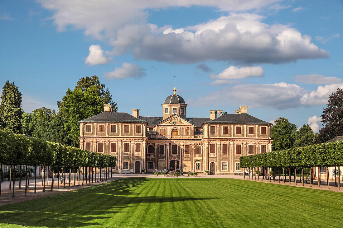 Schloss Favorite (Vorderseite) bei Rastatt, Baden-Württemberg, Deutschland