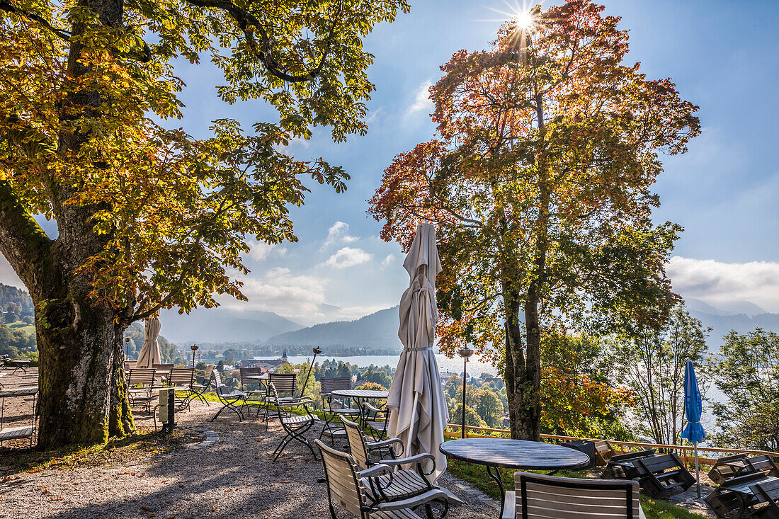 View from the terrace of the traditional hotel `Das Tegernsee` over the Tegernsee, Upper Bavaria, Bavaria, Germany