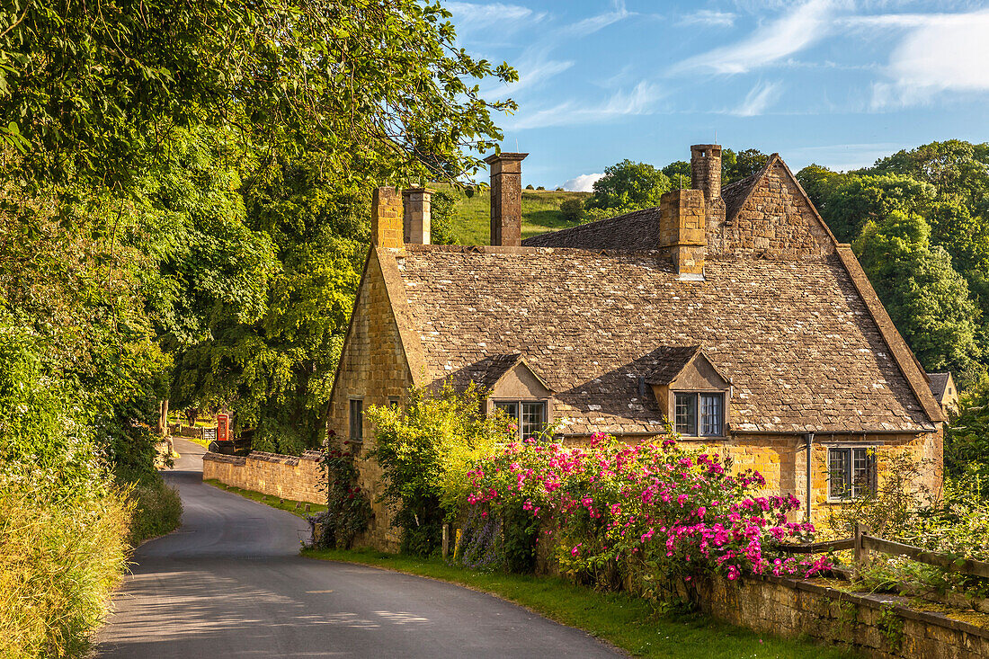 Cottage im Dorf Snowshill, Cotswolds, Gloucestershire, England