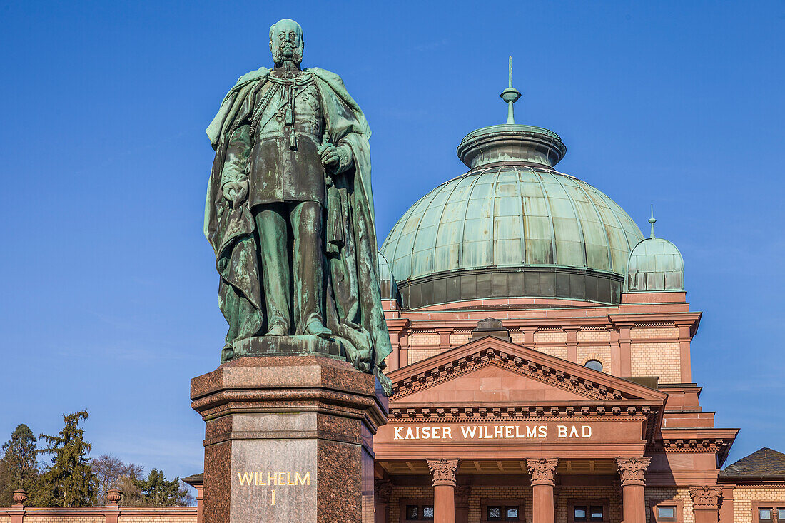Kaiser-Wilhelm I. Denkmal im Kurpark von Bad Homburg vor der Höhe, Taunus, Hessen, Deutschland