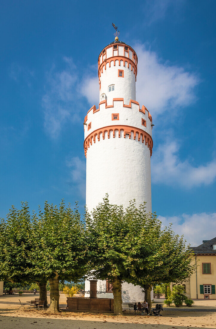 Weißer Turm im Landgrafenschloss von Bad Homburg vor der Höhe, Taunus, Hessen, Deutschland
