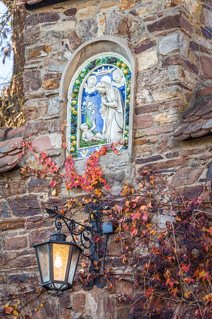 Entrance portal to Vollrads Castle above Oestrich-Winkel, Rheingau, Hesse, Germany