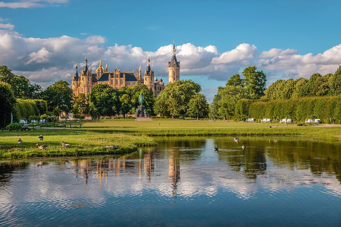 View from the castle garden to Schwerin Castle, Schwerin, Mecklenburg-West Pomerania, North Germany, Germany