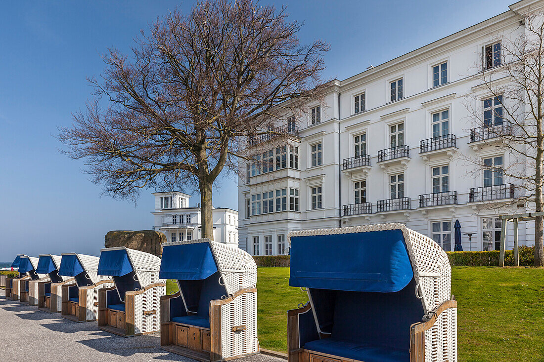 Beach chairs in front of the Grand Hotel in Heiligendamm, Mecklenburg-West Pomerania, North Germany, Germany