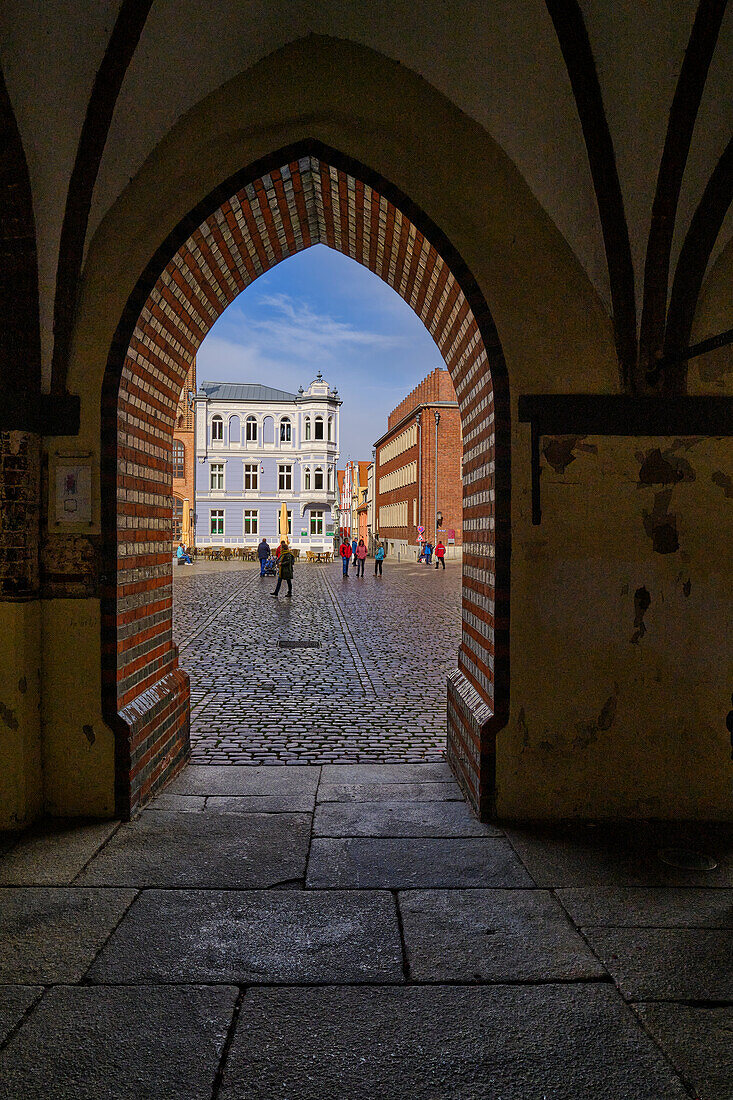 Die historische Altstadt am Alten Markt in der Weltkulturerbe- und Hansestadt Stralsund, Mecklenburg-Vorpommern, Deutschland