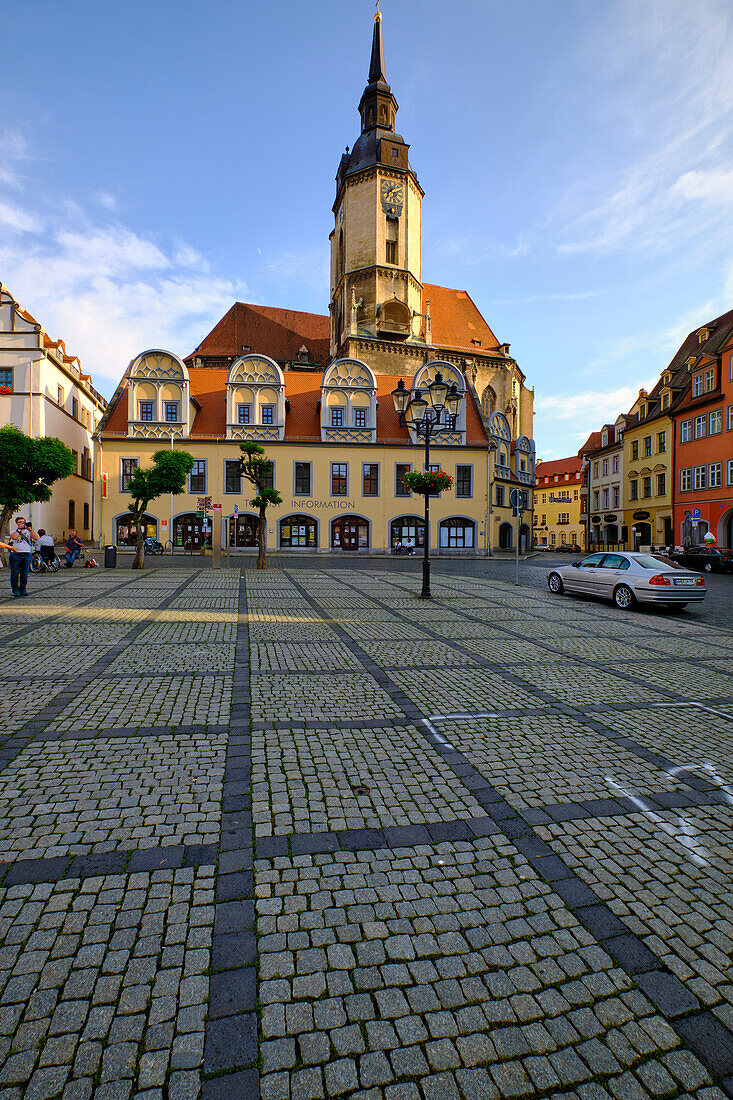 Die Wenzelkirche am Marktplatz in Naumburg/Saale an der Straße der Romanik, Burgenlandkreis, Sachsen-Anhalt, Deutschland\n
