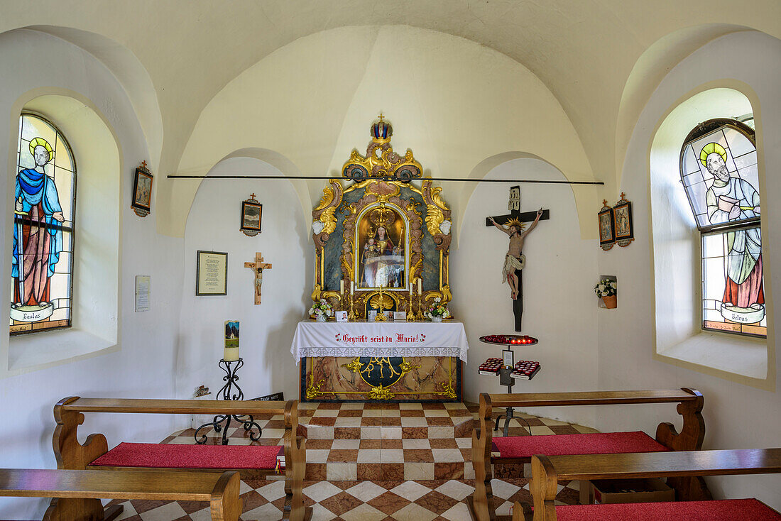 Innenansicht der Kapelle Sinnesbrunn, Starkenberger Weg, Sinnesbrunn, Lechtaler Alpen, Tirol, Österreich