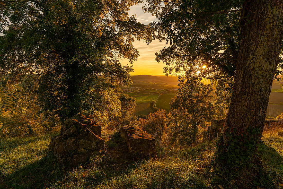 Evening mood over the municipality of Gössenheim, the Werntal near Gössenheim from the castle ruins of Homburg, Lower Franconia, Franconia, Bavaria, Germany