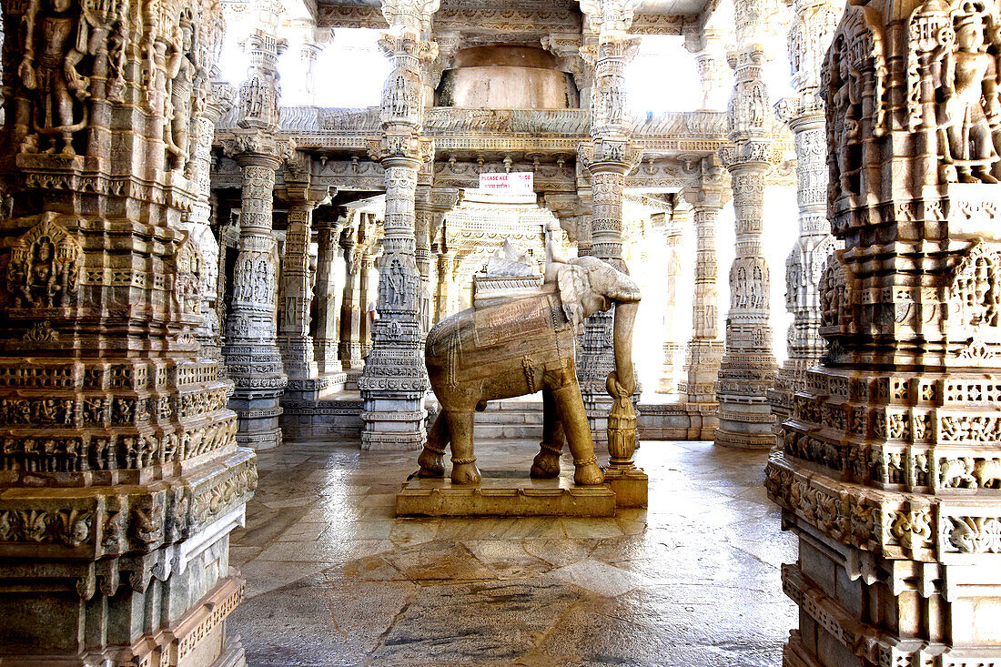 India Radjastan Jain Temple, Ranackput interior with supreme stone carving art