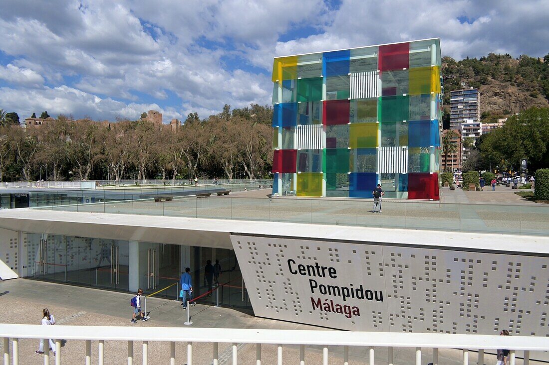 Centre Pompidou - Museum an der Hafenpromenade, Malaga, Andalusien, Spanien