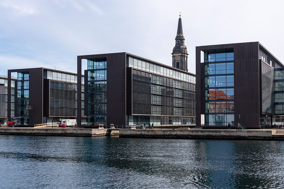 Moderne Bürogebäude, darunter Steuerministerium, Kopenhagen, Dänemark