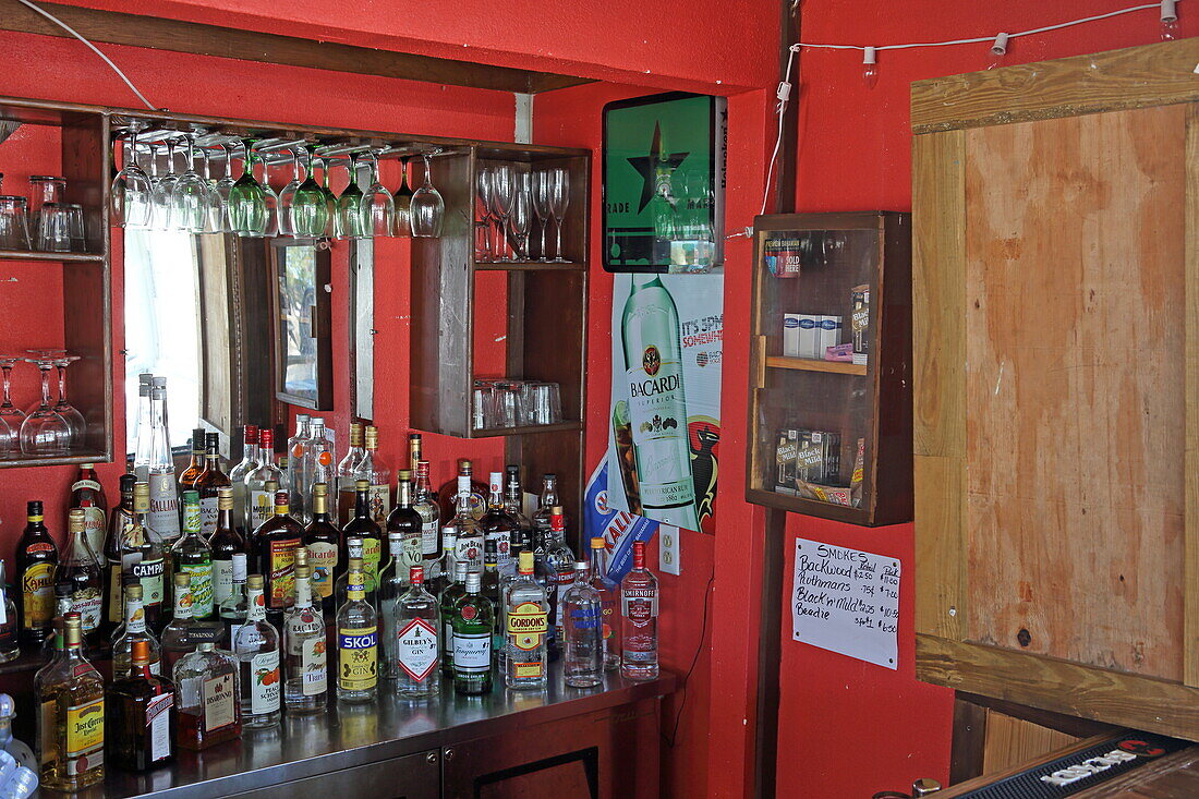 Green Turtle Cafe am Hafen Treasure Cay Ferry Dock, Great Abaco, Abaco Islands, Bahamas