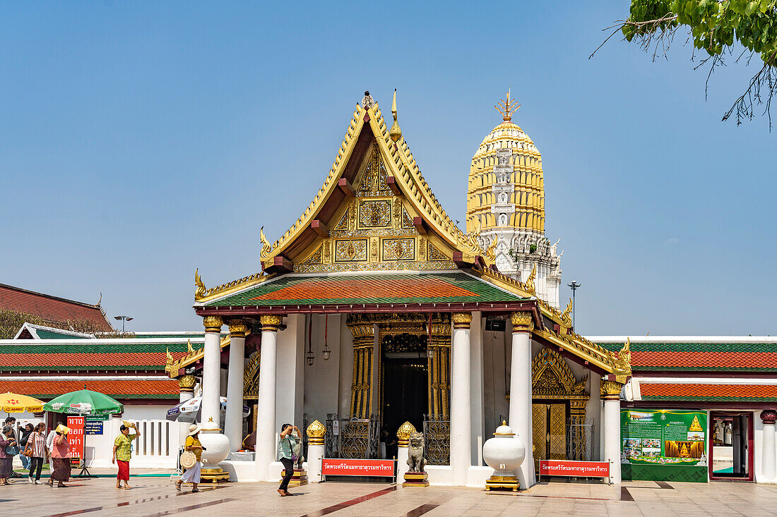 Der buddhistische Tempel Wat Phra Si Rattana Mahathat in Phitsanulok, Thailand, Asien