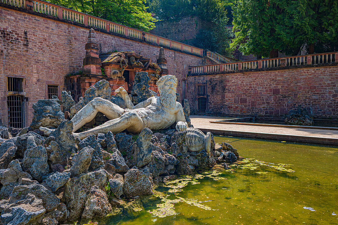 Neptune Brunnen im Schlosspark Heidelberg, Baden-Württemberg, Deutschland