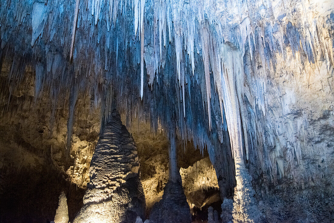 Stalagmites, Stalagtites and rock formations in the caves of Carlsbad Caverns, New Mexico.