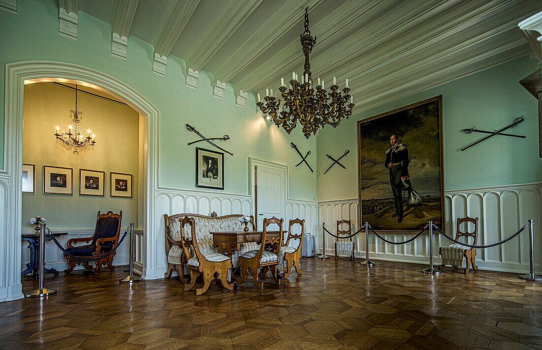 Sooneck Castle, Knights'39; Hall with paintings of Friedrich Wilhelm III, Niederheimbach, Upper Middle Rhine Valley, Rhineland-Palatinate, Germany