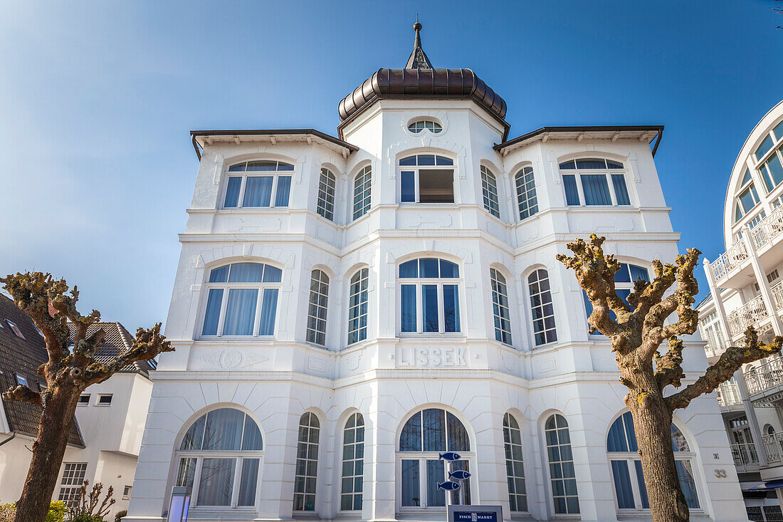 Historic white villa on the waterfront in Binz on the island of Ruegen, Mecklenburg-Western Pomerania, Baltic Sea, Northern Germany, Germany
