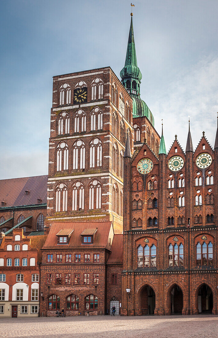 Nikolaikirche and town hall at the Alter Markt in Stralsund, Mecklenburg-West Pomerania, Baltic Sea, North Germany, Germany