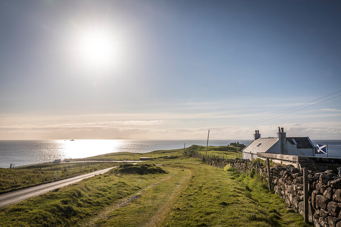 Einsamer Hof im Norden der Trotternish Halbinsel, Isle of Skye, Highlands, Schottland, Großbritannien