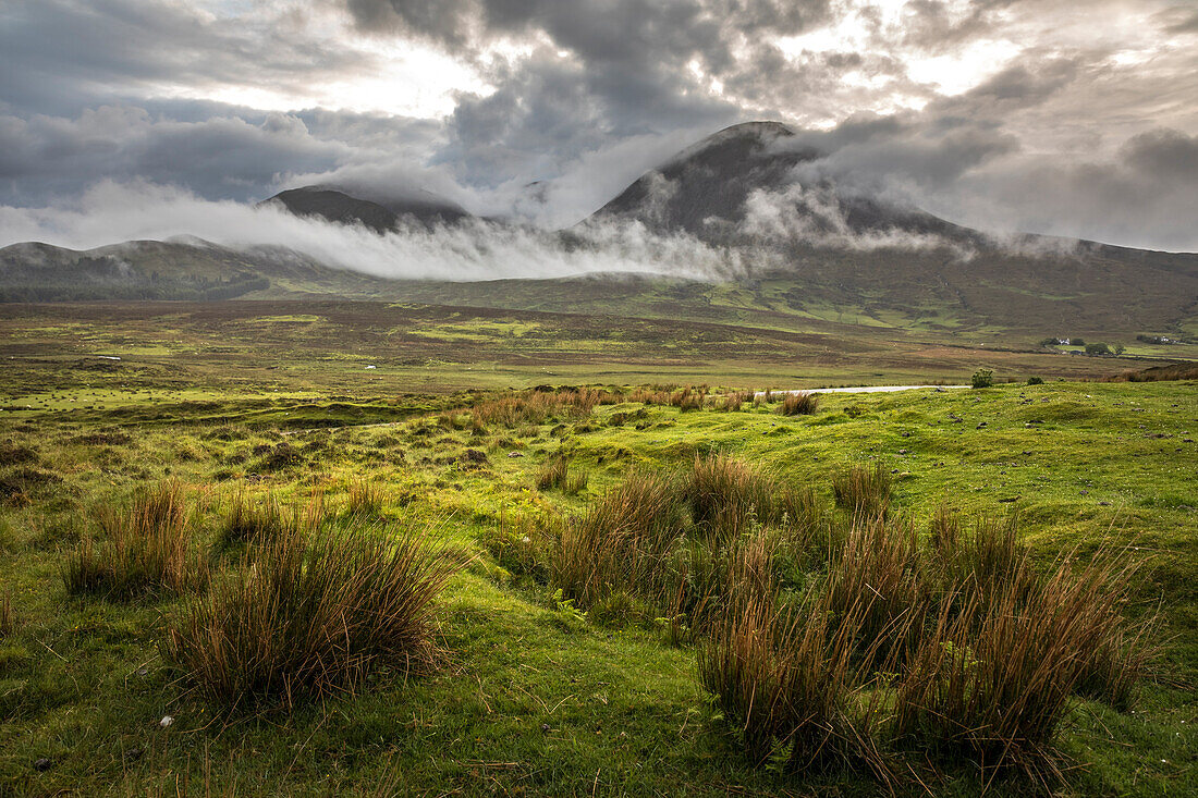 Beinn na Caillich (732 m) bei Kilchrist, Broadford, Isle of Skye, Highlands, Schottland, Großbritannien