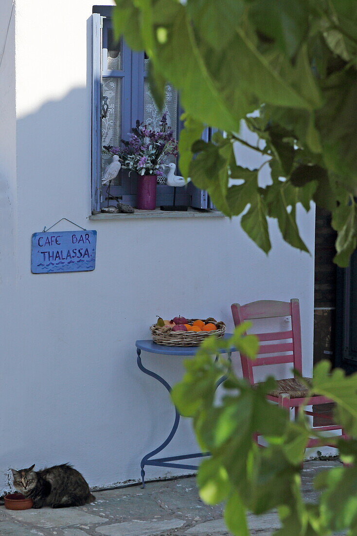 Terrasse der Thalassa Cafe Bar, Skopelos Stadt, Insel Skopelos, Nördliche Sporaden, Griechenland