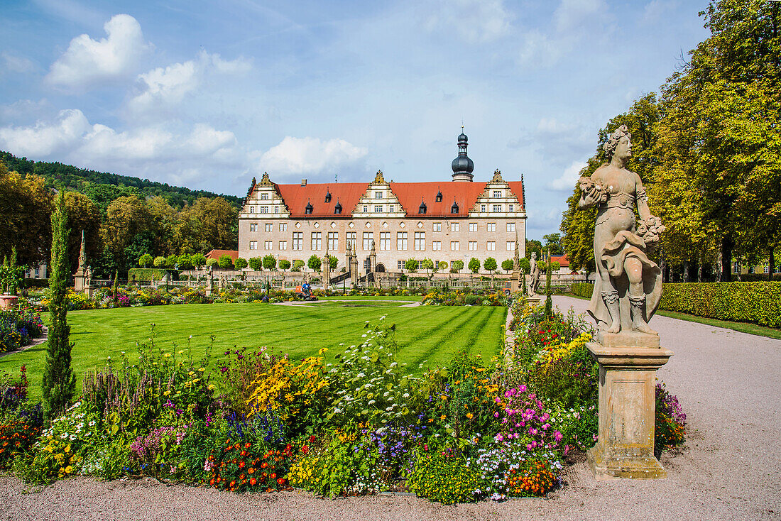 Schloss Weikersheim mit Schlossgarten, Weikersheim, romantische Straße, Baden-Württemberg, Deutschland