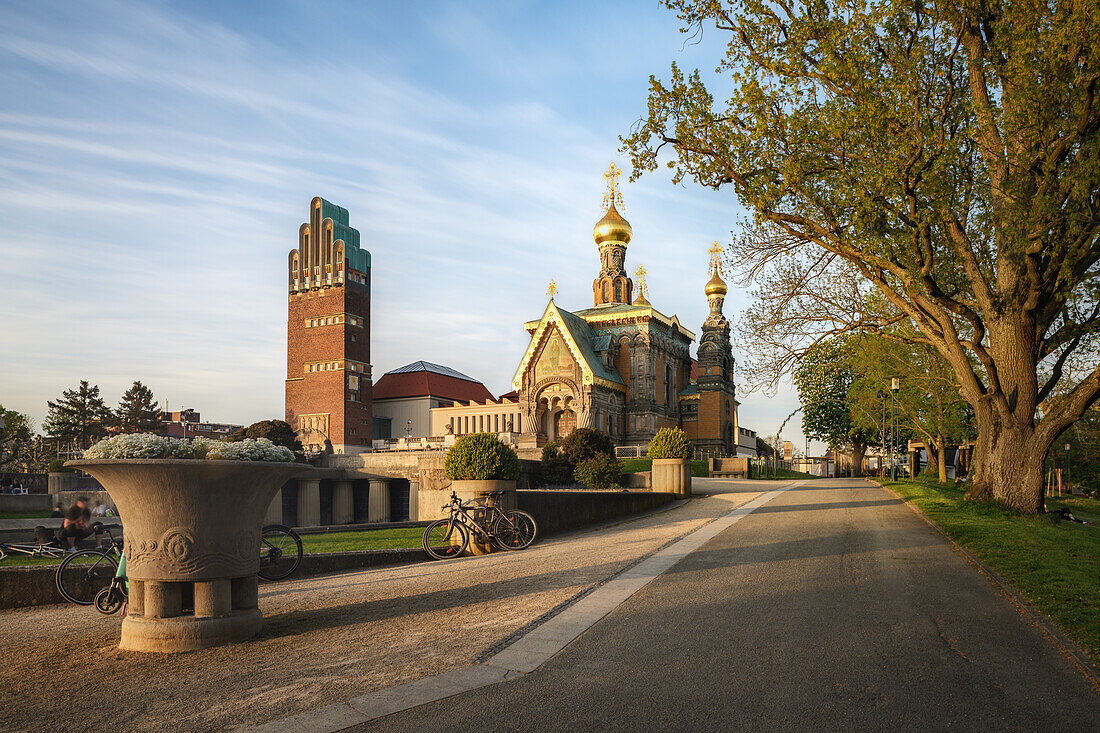 UNESCO Welterbe Mathildenhöhe Darmstadt, Hochzeitsturm und russisch-orthodoxe Kirche, Künstlerkolonie, Hessen, Deutschland, Europa