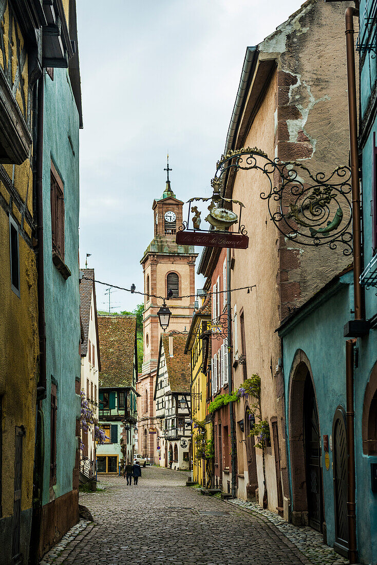 Medieval colorful half-timbered houses, Riquewihr, Grand Est, Haut-Rhin, Alsace, France