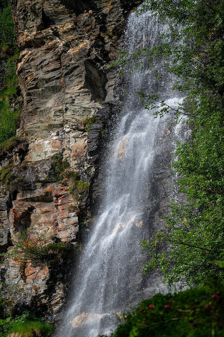 Wasserfall bei Kolm-Saigurn, Raurisertal, Nationalpark Hohe Tauern, Pinzgau, Salzburg, Österreich