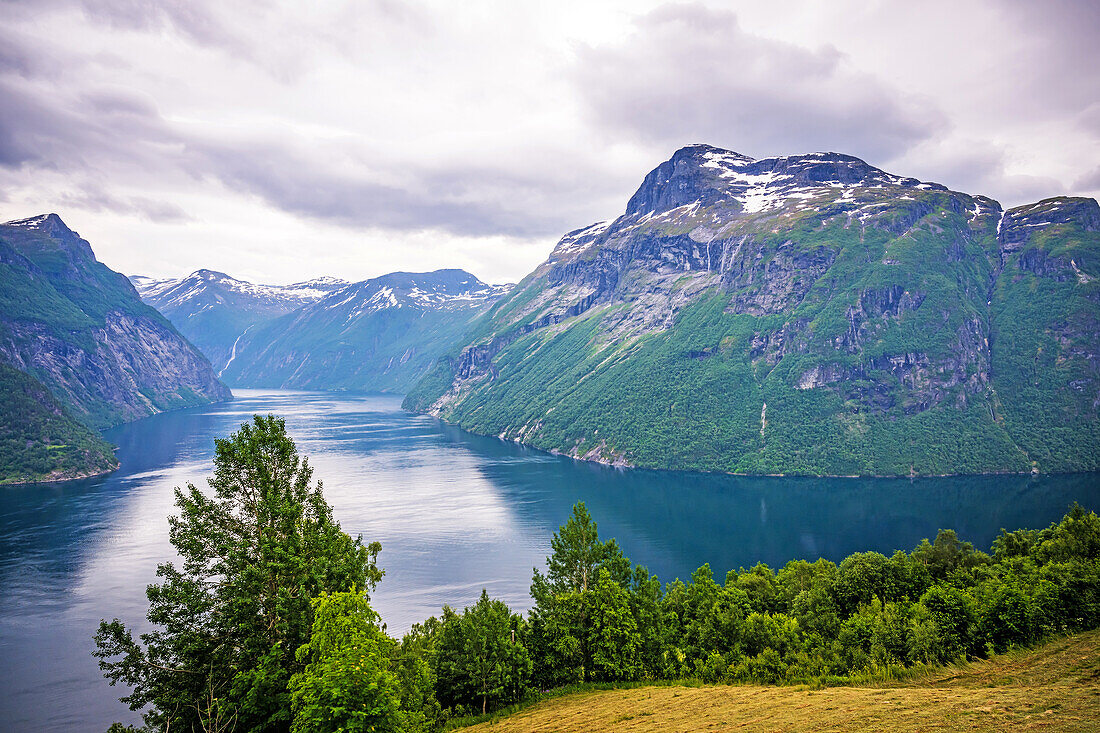 Blick in den Geirangerfjord, Moere og Romsdal, Vestlandet, Norwegen