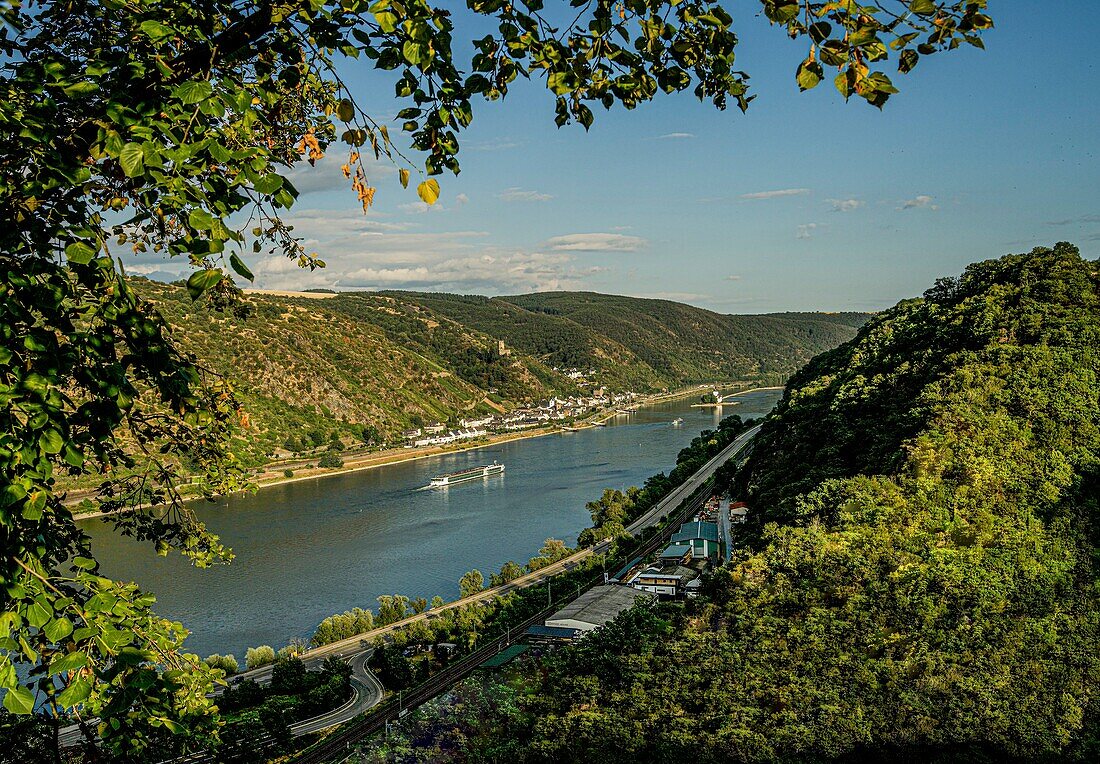View of the Rhine Valley near Kaub with the hotel ship, Gutenfels Castle and Pfalzgrafenstein Castle in the background, Oberes