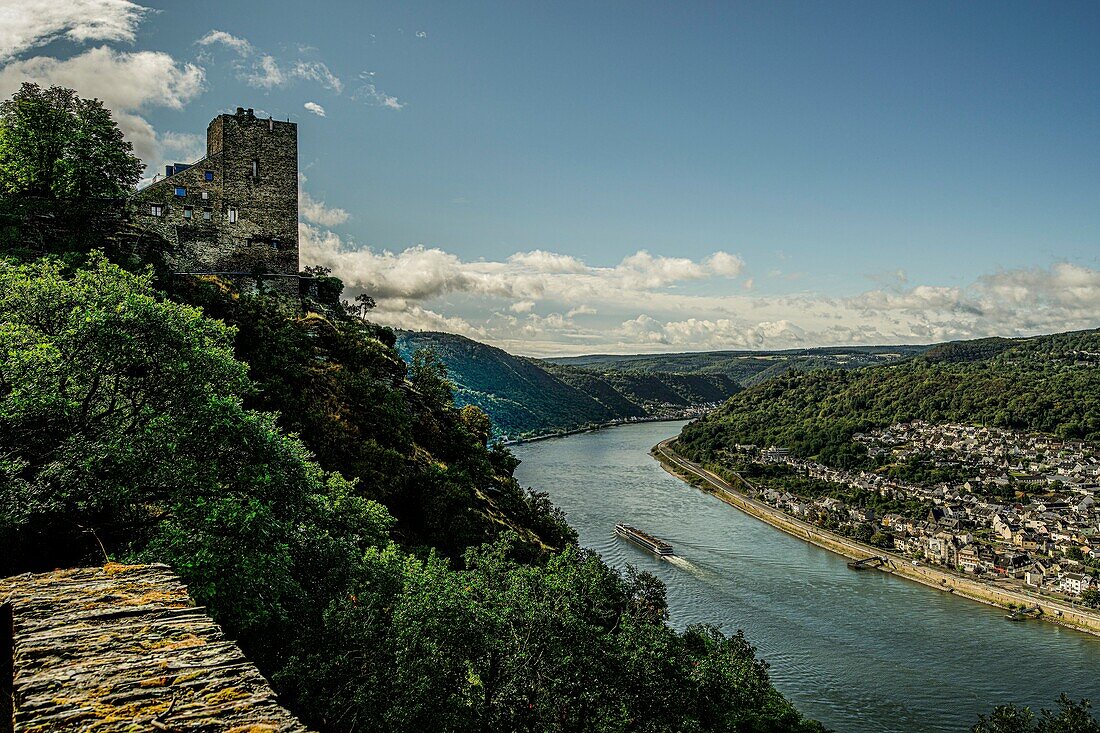 View from Sterrenberg Castle to Liebenstein Castle in Kamp-Bornhofen and into the Rhine Valley near Bad Salzig, Upper Middle Rhine Valley, Rhineland-Palatinate, Germany