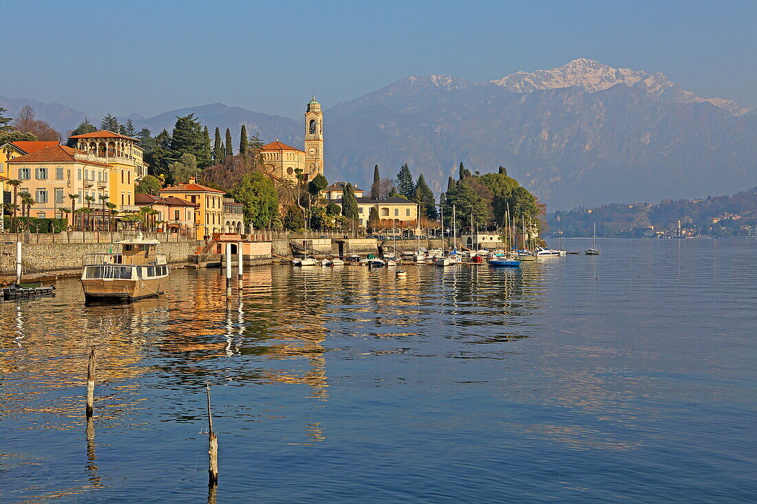 Chiesa San Lorenzo in Tremezzo, einer der Gemeinden die zu Tremezzina zusammengeschlossen wurden, Comer See, Lombardei, Italien