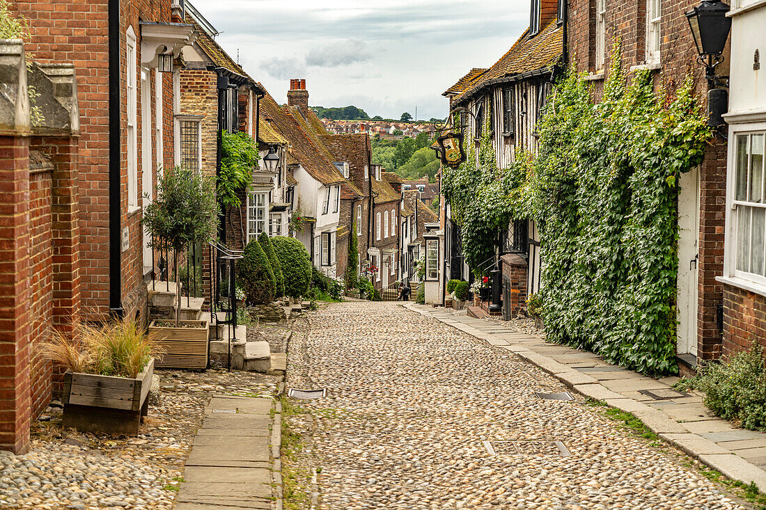 Cobbled Mermaid Street in the old town of Rye, East Sussex, England, United Kingdom, Europe