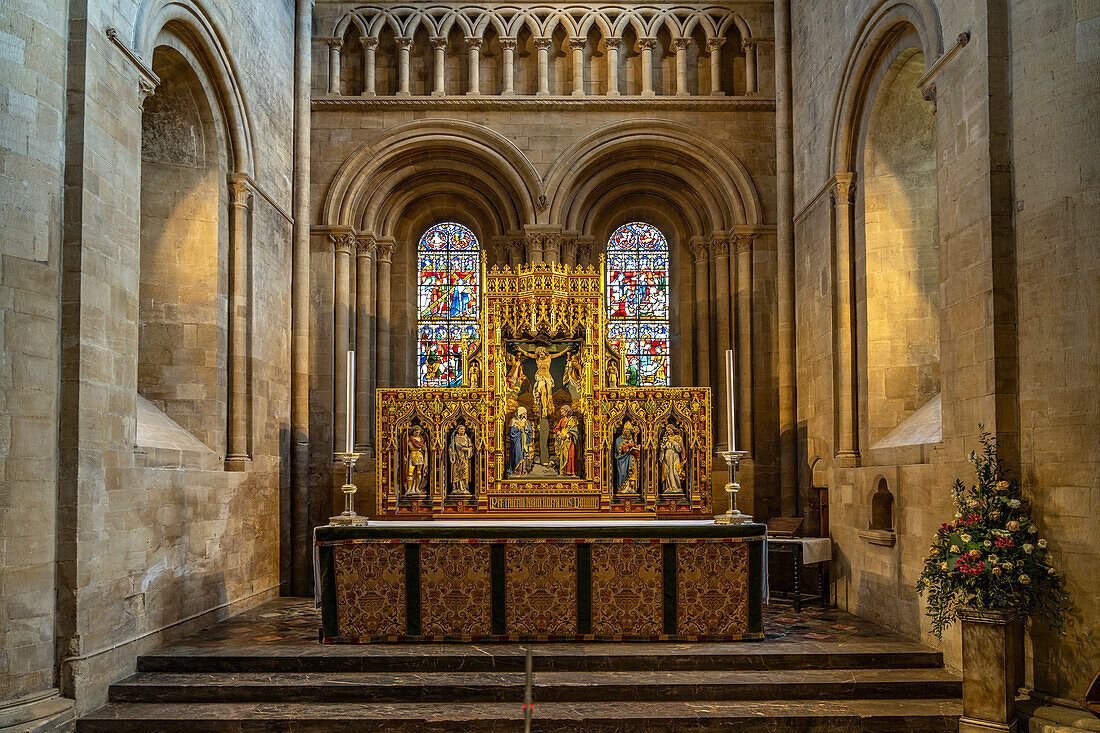 Altar of Christ Church College Cathedral, Oxford, Oxfordshire, England, United Kingdom, Europe