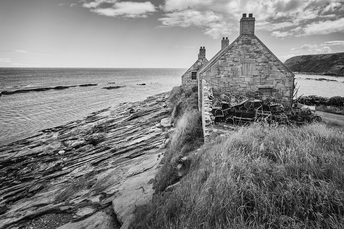 Blick auf ein Fischer Haus an der Küste, East Lothian, Schottland, Vereinigtes Königreich