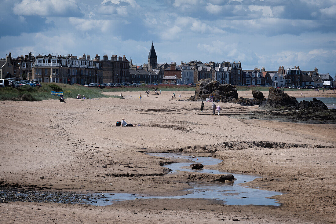 View of North Berwick Beach at low tide, Milsey Bay, North Berwick, East Lothian, Scotland, United Kingdom