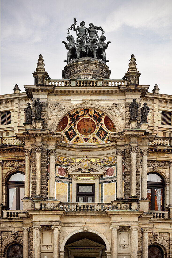Quadriga der Semperoper in Dresden, Freistaat Sachsen, Deutschland, Europa