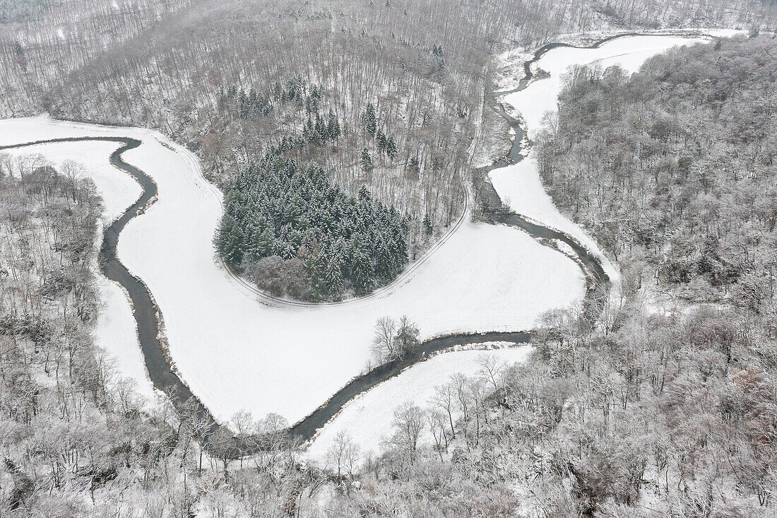 View of the &quot;Große Lauter&quot; river at Wartstein castle ruins, Großes Lautertal protected area, Ehingen, Alb-Donau district, Swabian Jura, Baden-Wuerttemberg, Germany, Europe