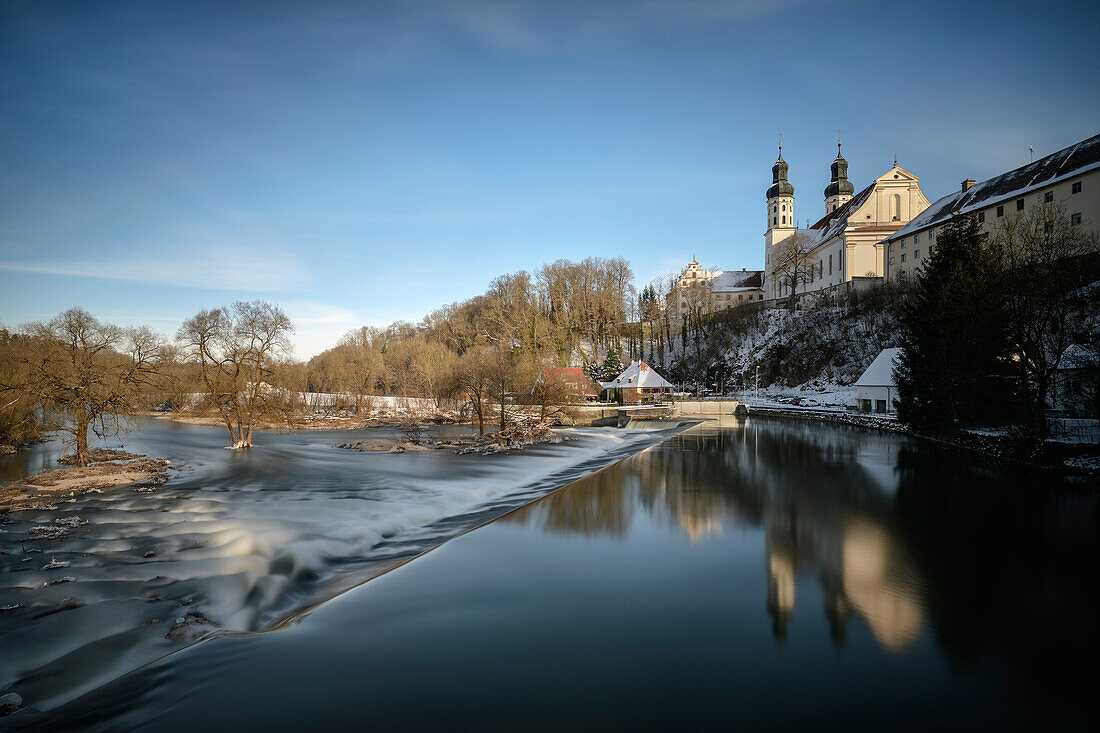 Blick über Donau hin zum Kloster Obermarchtal, Alb-Donau Kreis, Schwäbische Alb, Baden-Württemberg, Deutschland, Europa