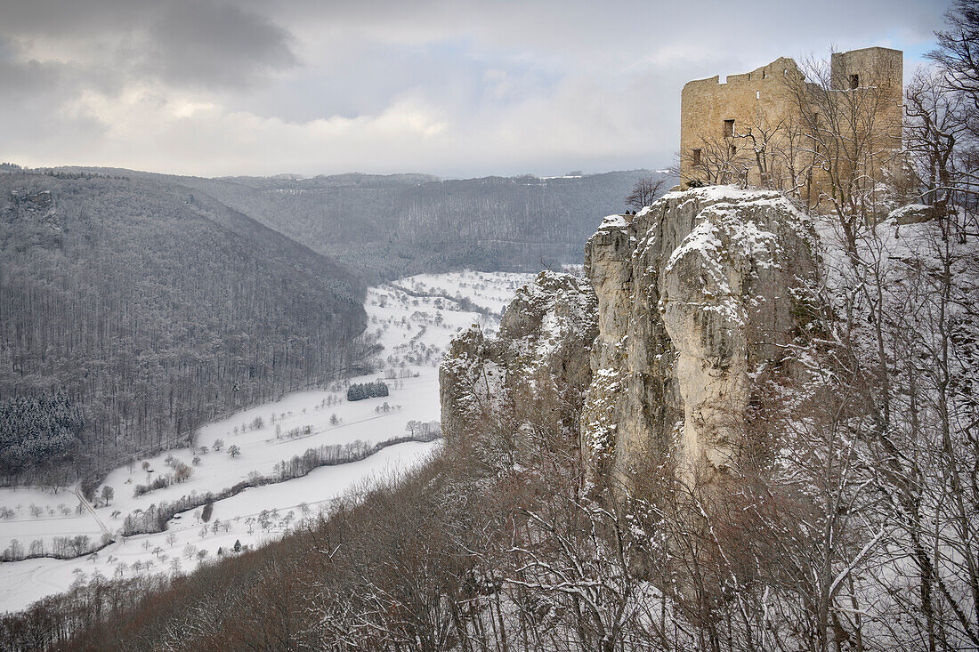 Burgruine Reußenstein, Felsenburg oberhalb Neidlingen, Landkreis Esslingen und Göppingen, Schwäbische Alb, Baden-Württemberg, Deutschland, Europa