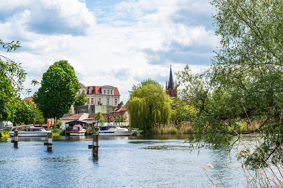 Hafen und Ortsansicht, Werder an der Havel, Brandenburg, Deutschland