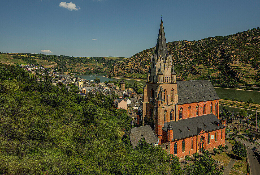Blick vom Aussichtspunkt Elfenley auf die Altstadt von Oberwesel, Oberes Mittelrheintal, Rheinland-Pfalz, Deutschland