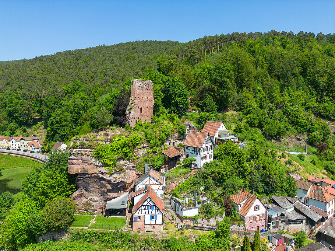 Elmstein with castle, Palatinate Forest, Rhineland-Palatinate, Germany