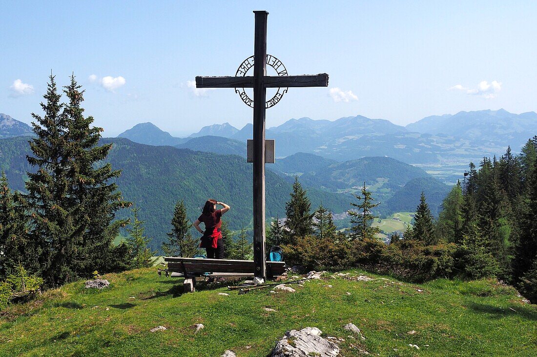 Blick vom Pendling am Willkommenskreuz ins Inntal, Thierseetal über Kufstein, Tirol, Österreich