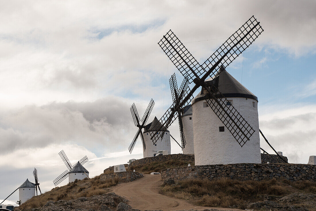 Windmühlen bei Consuegra, Kastilien-La Mancha, Spanien