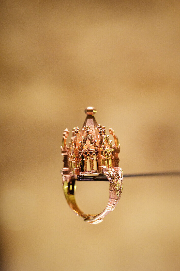 UNESCO World Heritage &quot;Jewish-Medieval Heritage in Erfurt&quot;, magnificent ring of the &quot;Erfurt Treasure&quot; in the Old Synagogue, Erfurt, Thuringia, Germany