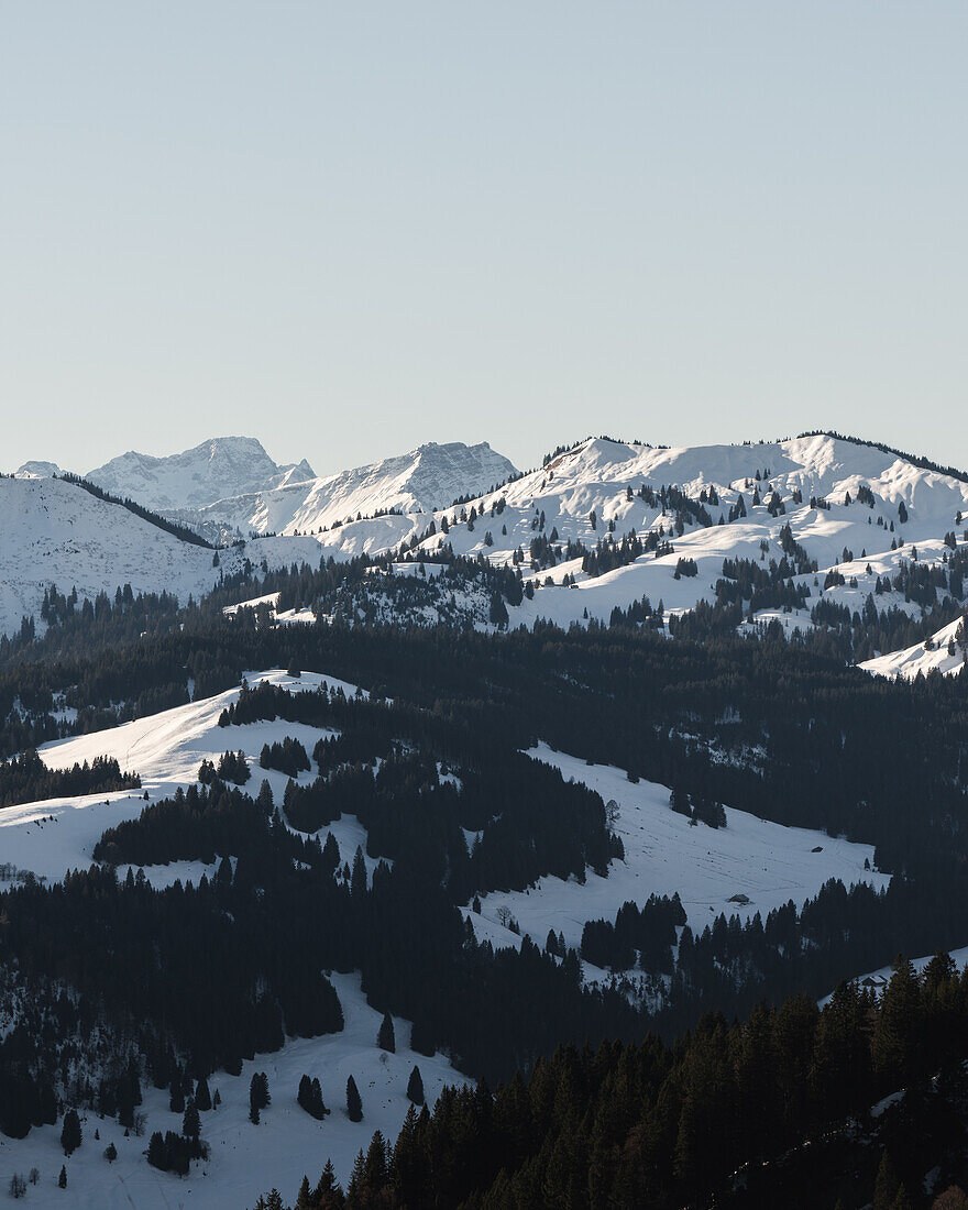 Winterliche Bergwelt im Allgäu, Grasgehren, Allgäu, Bayern, Deutschland